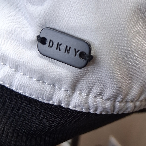 NWOT DKNY Sport Women's S Logo Bomber Jacket Ribbed Cuffs Hem Cream Black - Picture 8 of 15